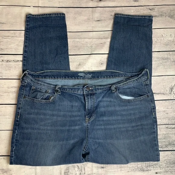 Old Navy Flirt Jeans - Picture 4 of 11